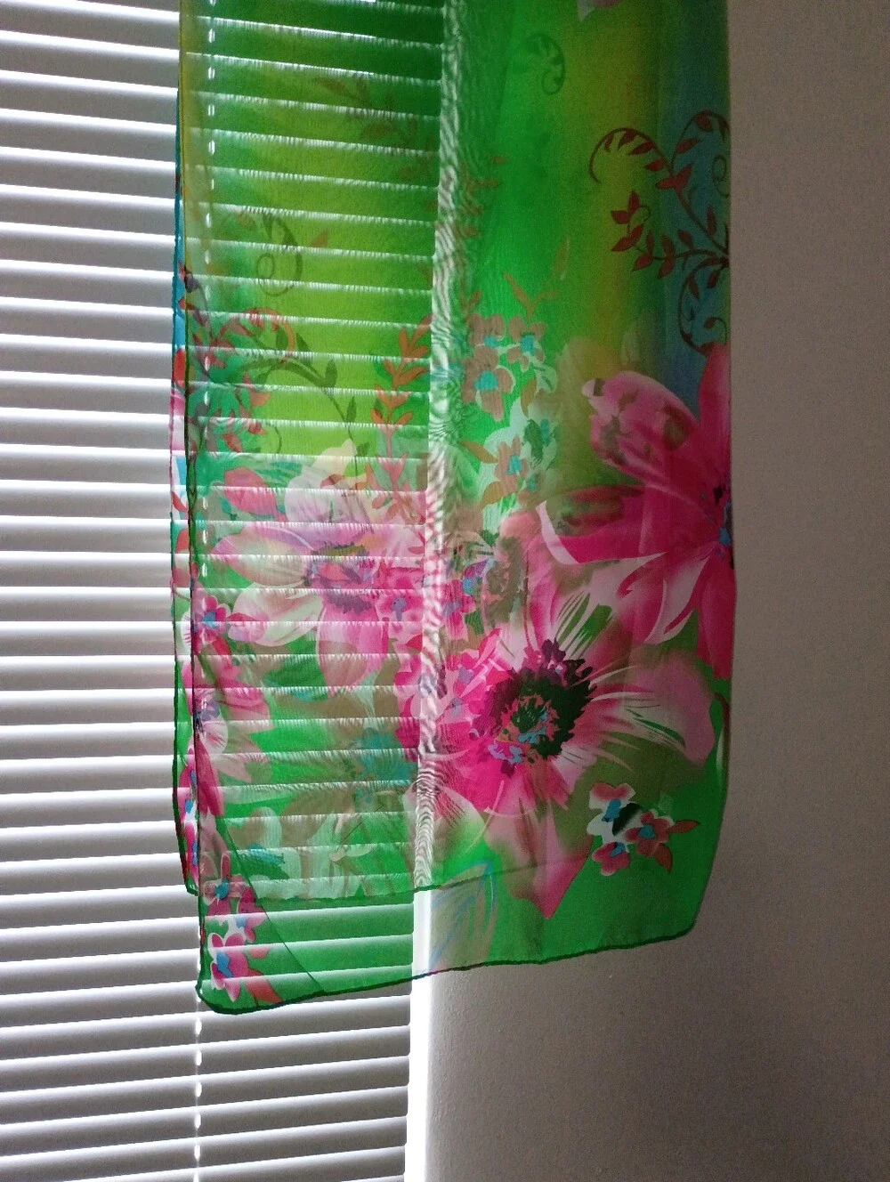 Rare Bright Green Floral Home Accent Throw - Pink Flower Pattern Scarf
